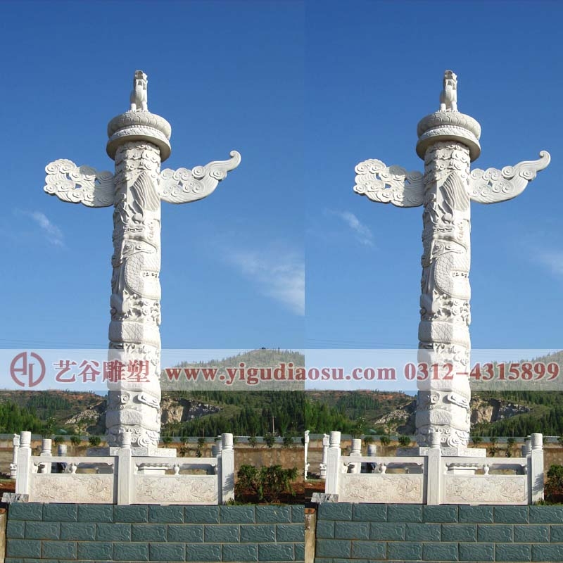 漢白玉華表安裝于修武縣
